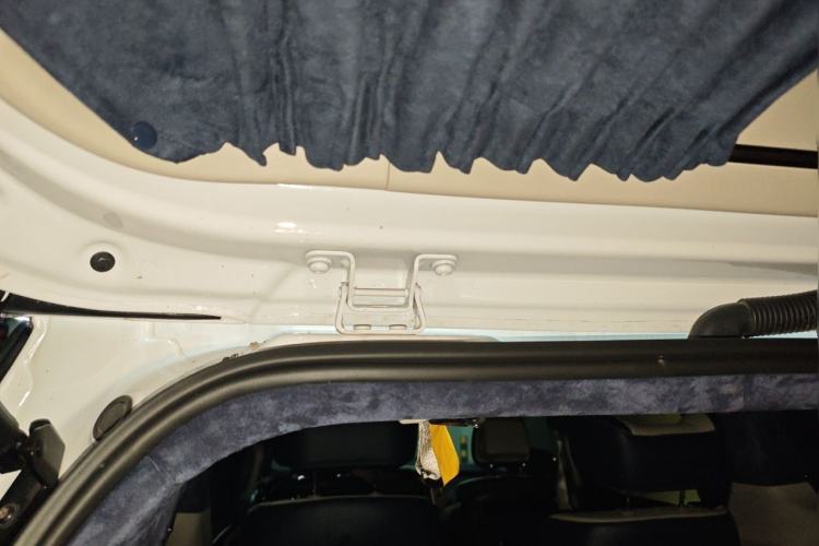 Used Buick GL8 2023 ES Lu Zun Comfort Model Trunk