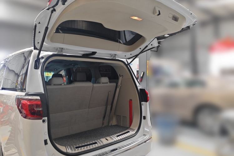 Used Buick GL8 2023 ES Lu Zun Comfort Model Trunk