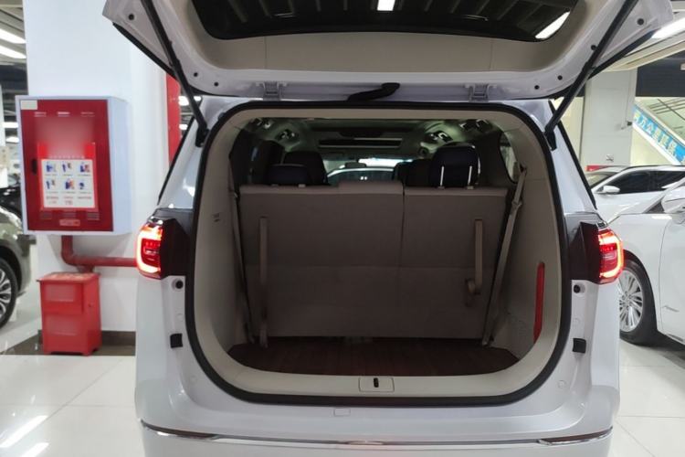 Used Buick GL8 2023 ES Lu Zun Comfort Model Trunk