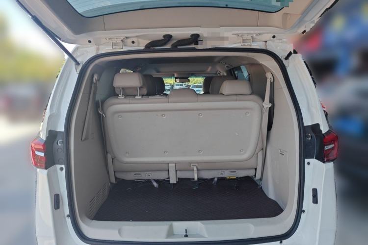 Used Buick GL8 2023 Land Executive Class Comfort Model Trunk