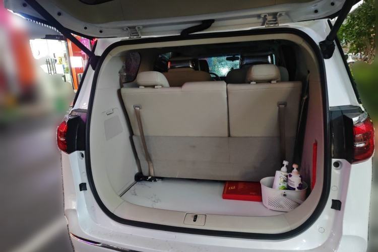 Used Buick GL8 2023 ES Lu Zun Comfort Model Trunk