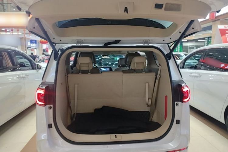 Used Buick GL8 2023 ES Lu Zun Deluxe Model Trunk