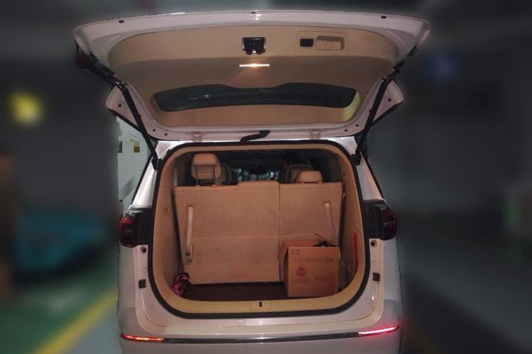 Used Buick GL8 2023 ES Lu Zun Deluxe Model Trunk