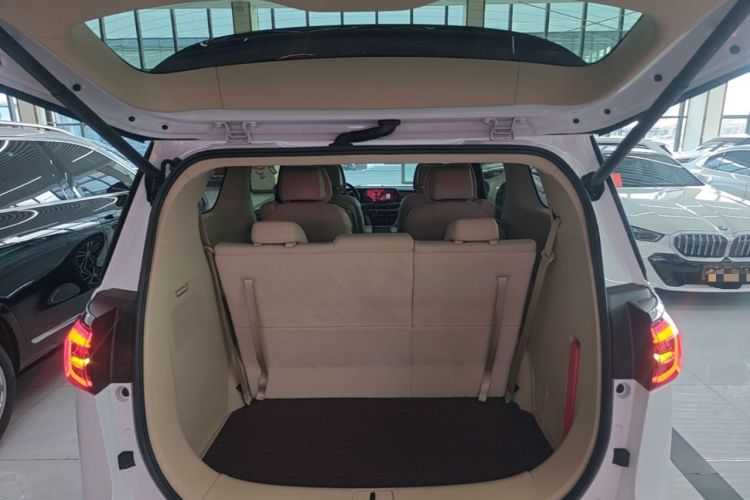 Used Buick GL8 2023 ES Lu Zun Deluxe Model Trunk
