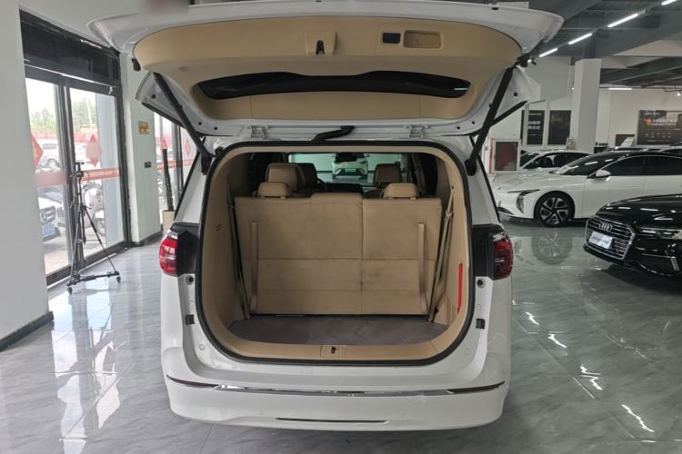 Used Buick GL8 2023 ES Lu Zun Luxury Model Trunk