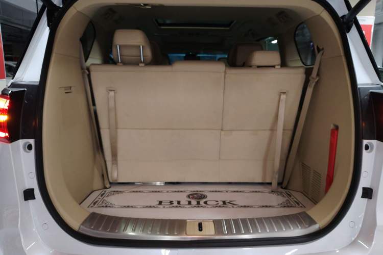 Used Buick GL8 2023 ES Lu Zun Luxury Model Trunk