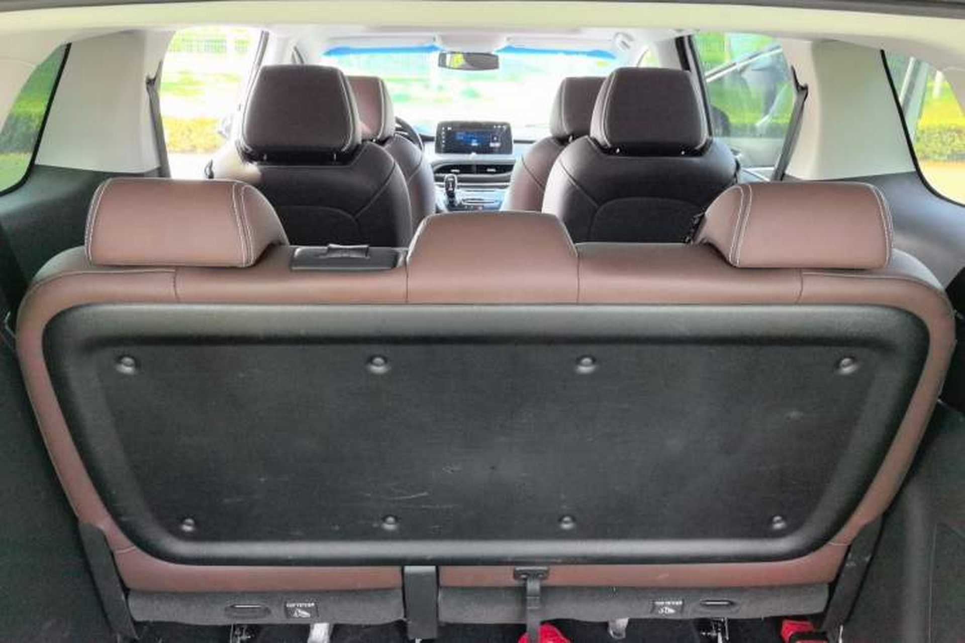 Used Buick GL8 2023 Land Executive Class 652T Luxury Model Trunk