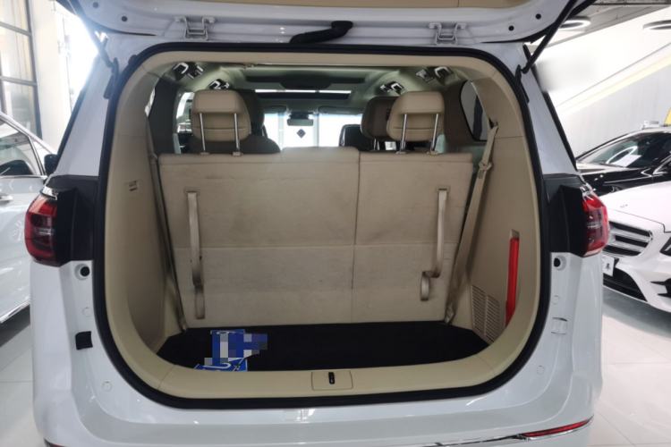 Used Buick GL8 2023 ES Lu Zun Deluxe Model Trunk