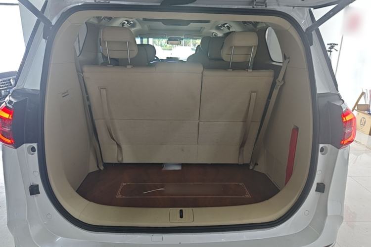 Used Buick GL8 2023 ES Lu Zun Deluxe Model Trunk