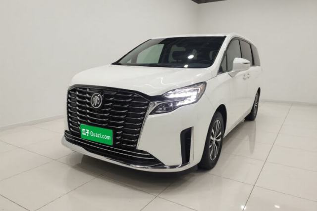 Buick GL8 2023 ES Lu Zun Comfort Model مستعملة