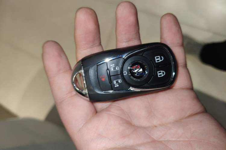 Used Buick GL8 2023 ES Lu Zun Deluxe Model Vehicle Key