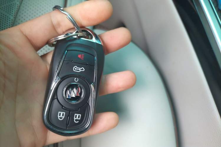 Used Buick GL8 2023 ES Lu Zun Deluxe and Yue Edition Vehicle Key