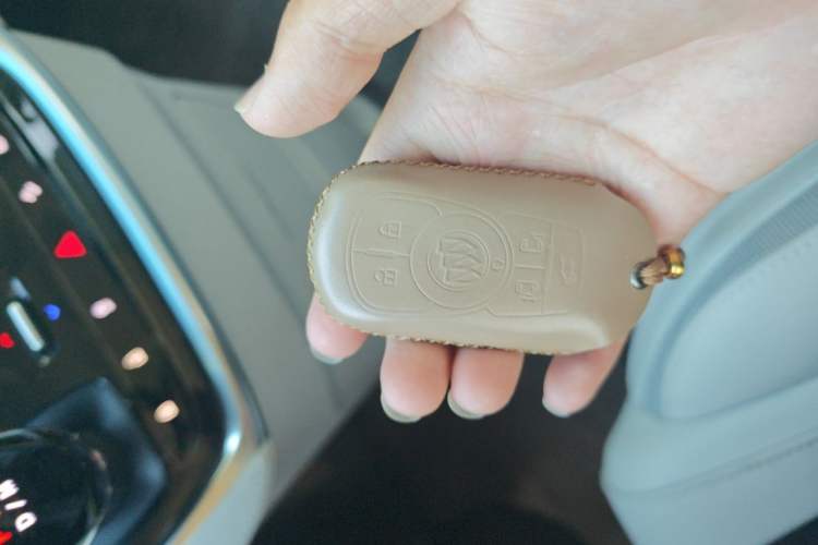 Used Buick GL8 2023 ES Lu Zun Deluxe and Yue Edition Vehicle Key
