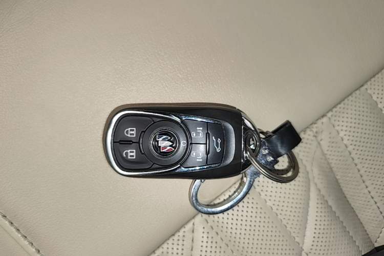 Used Buick GL8 2023 ES Lu Zun Luxury Edition and Yue Version Vehicle Key