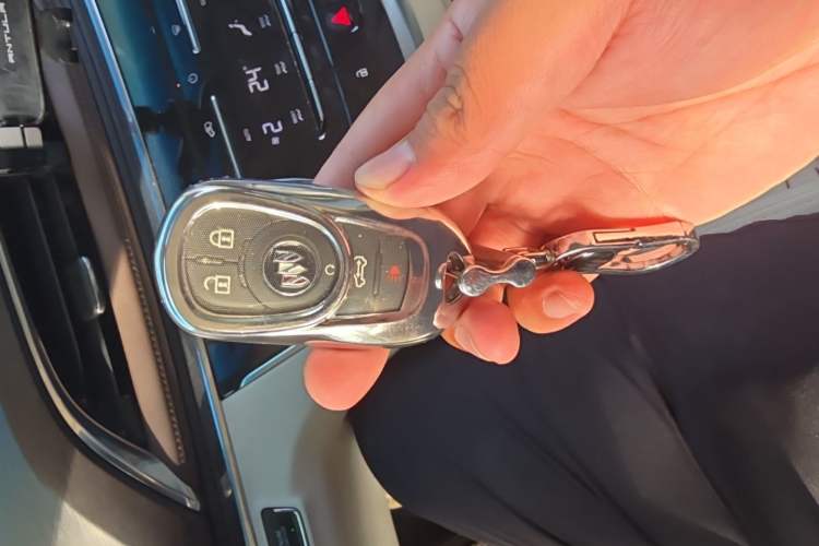 Used Buick GL8 2023 Land Executive Class Smart Enjoyment Model Vehicle Key
