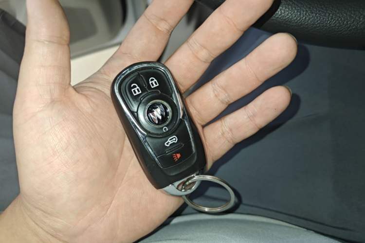 Used Buick GL8 2023 Land Executive Class Smart Enjoyment Model Vehicle Key