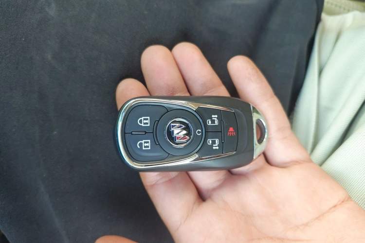 Used Buick GL8 2023 ES Lu Zun Deluxe Model Vehicle Key