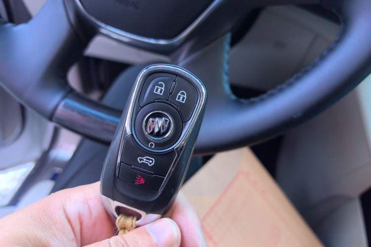 Used Buick GL8 2023 ES Lu Zun Comfort Model Vehicle Key