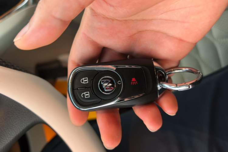 Used Buick GL8 2023 Land Executive Class Comfort Model Vehicle Key