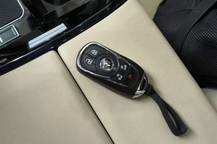 Used Buick GL8 2023 ES Lu Zun Deluxe Model Vehicle Key