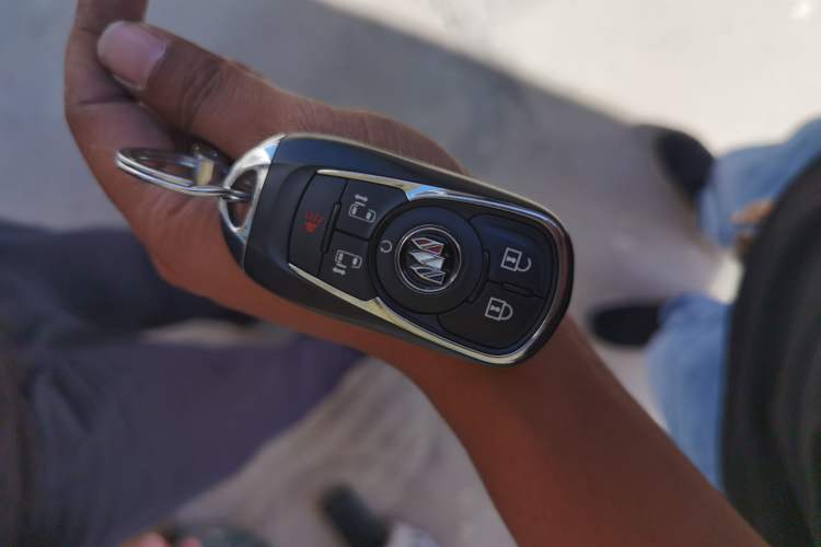 Used Buick GL8 2023 ES Lu Zun Deluxe Model Vehicle Key
