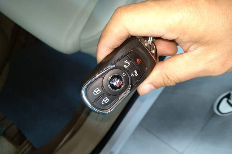 Used Buick GL8 2023 ES Lu Zun Deluxe Model Vehicle Key