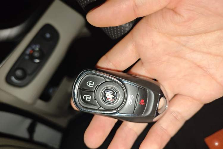 Used Buick GL8 2023 ES Lu Zun Comfort Model Vehicle Key