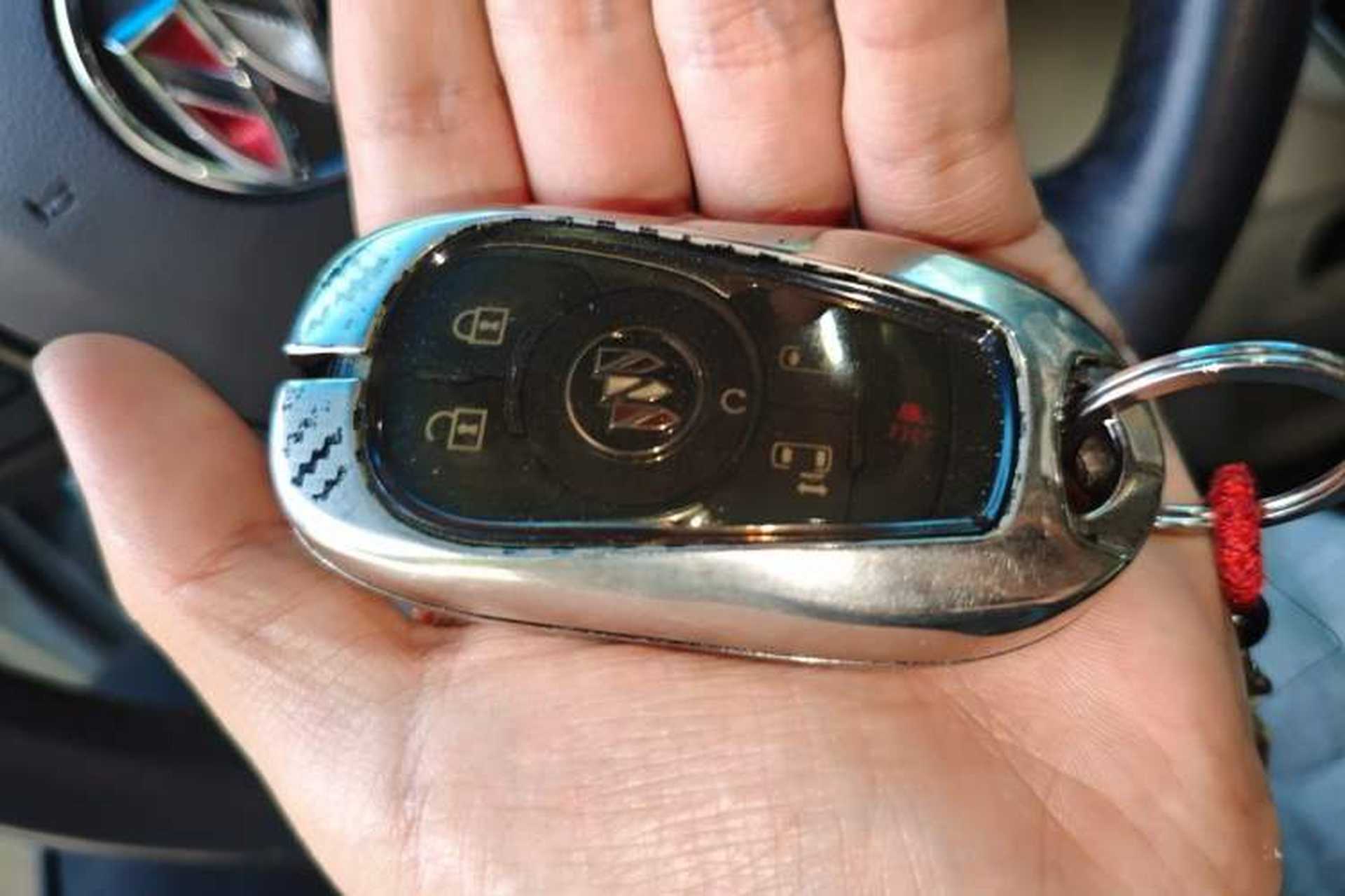 Used Buick GL8 2023 ES Lu Zun Deluxe Model Vehicle Key