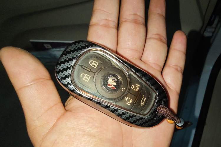 Used Buick GL8 2023 ES Lu Zun Luxury Edition and Yue Version Vehicle Key