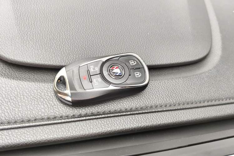 Used Buick GL8 2023 ES Lu Zun Deluxe Model Vehicle Key