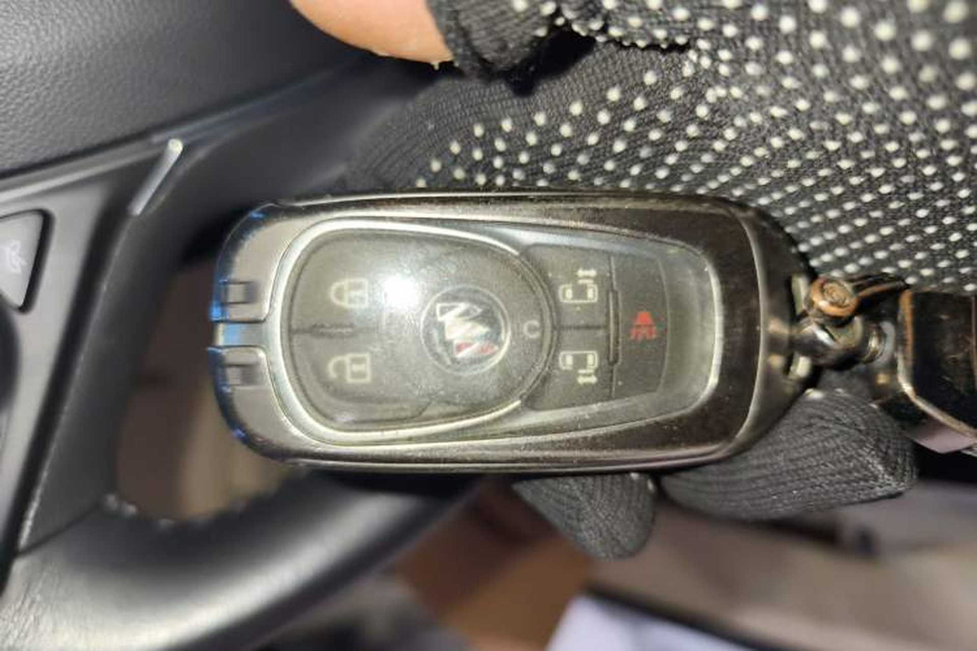 Used Buick GL8 2023 ES Lu Zun Deluxe Model Vehicle Key