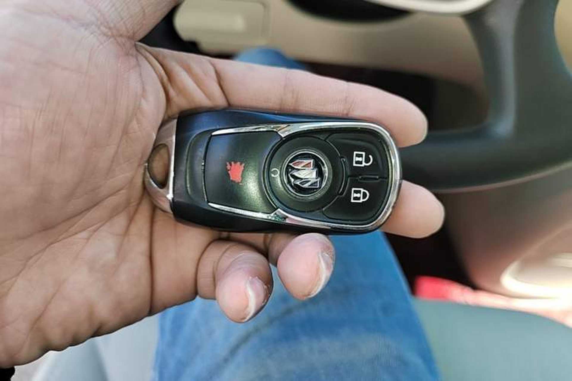 Used Buick GL8 2023 Land Executive Class Comfort Model Vehicle Key