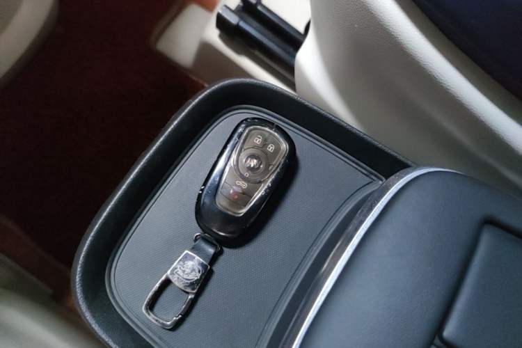 Used Buick GL8 2023 ES Lu Zun Comfort Model Vehicle Key