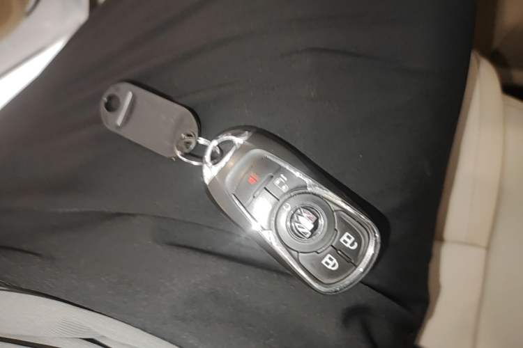 Used Buick GL8 2023 ES Lu Zun Deluxe Model Vehicle Key