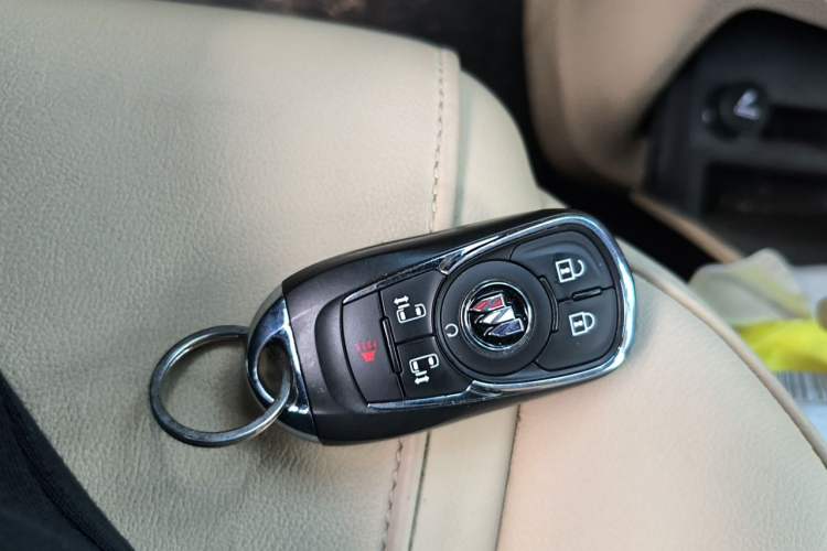 Used Buick GL8 2023 ES Lu Zun Deluxe Model Vehicle Key