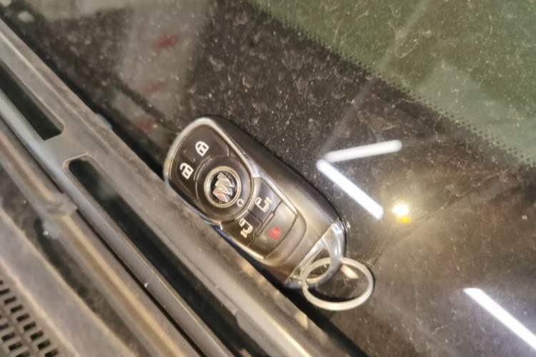 Used Buick GL8 2023 ES Lu Zun Deluxe Model Vehicle Key