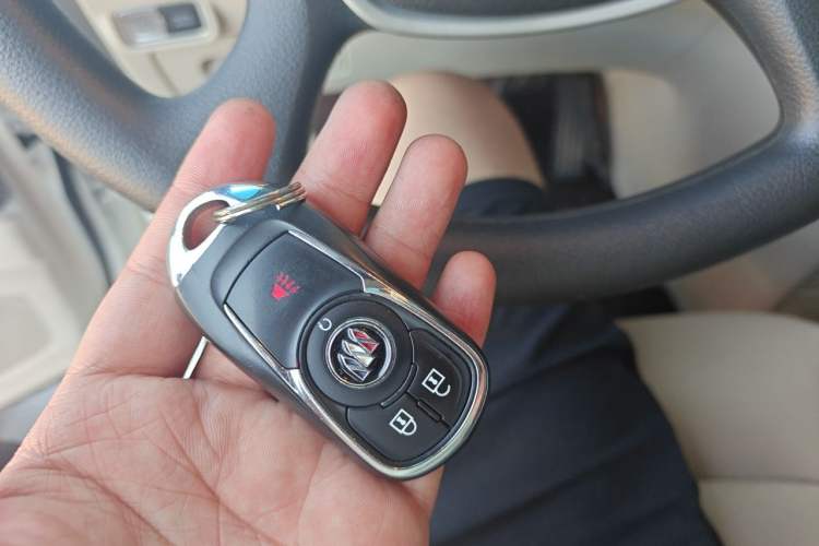 Used Buick GL8 2023 Land Executive Class Comfort Model Vehicle Key