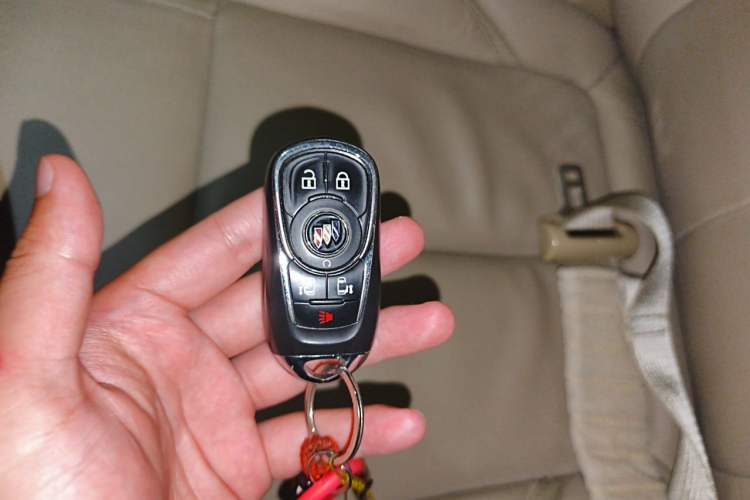 Used Buick GL8 2023 ES Lu Zun Deluxe Model Vehicle Key