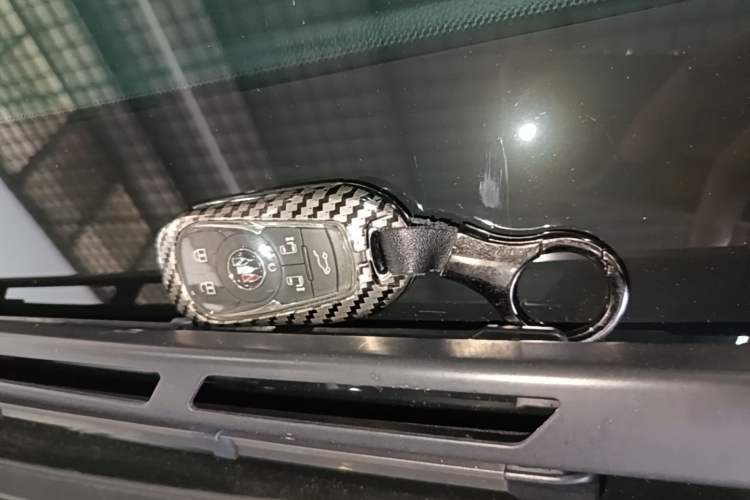 Used Buick GL8 2023 ES Lu Zun Luxury Model Vehicle Key