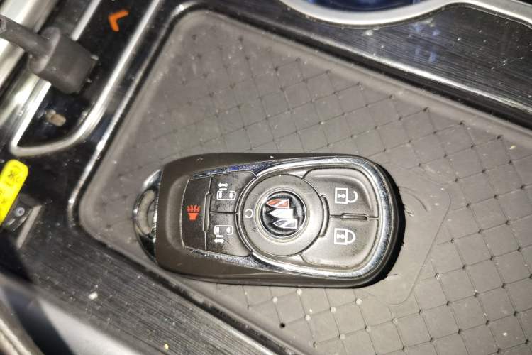 Used Buick GL8 2023 ES Lu Zun Deluxe Model Vehicle Key