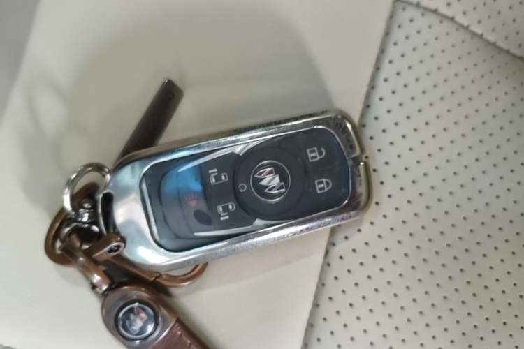 Used Buick GL8 2023 ES Lu Zun Deluxe Model Vehicle Key