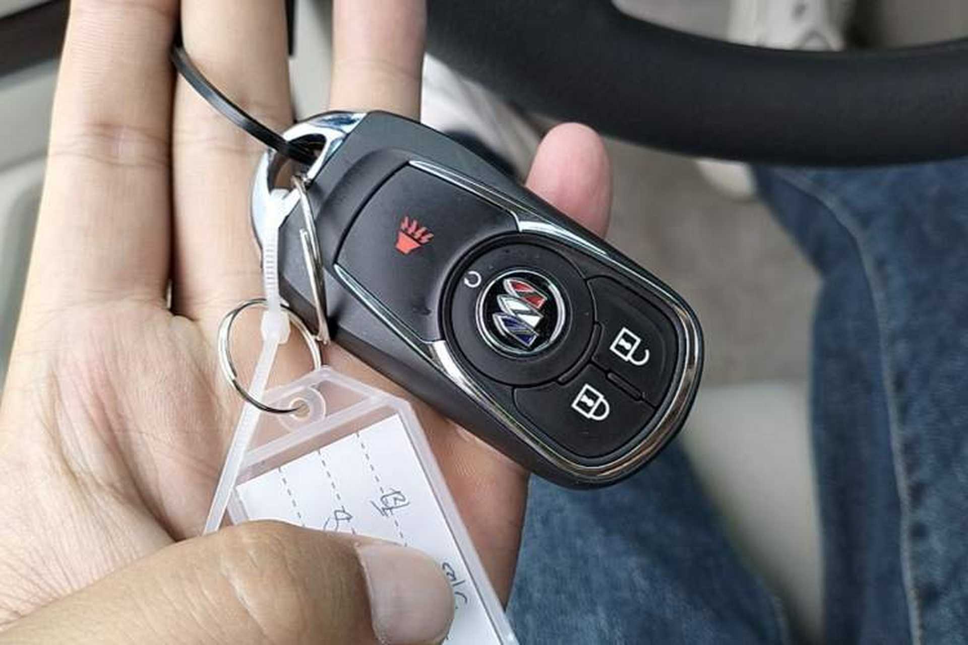 Used Buick GL8 2023 Land Executive Class Comfort Model Vehicle Key