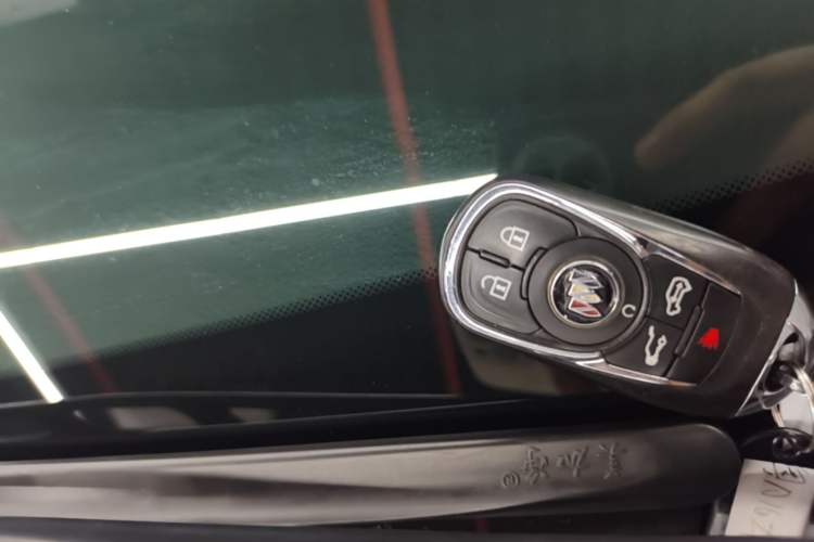 Used Buick GL8 2023 Land Executive Class Deluxe Model Vehicle Key