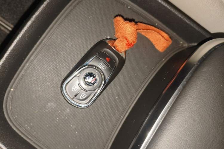 Used Buick GL8 2023 ES Lu Zun Comfort Model Vehicle Key