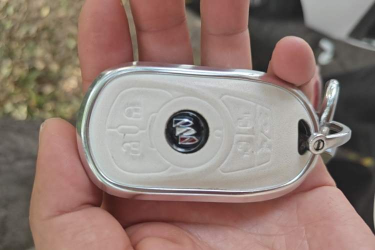Used Buick GL8 2023 ES Lu Zun Deluxe Model Vehicle Key