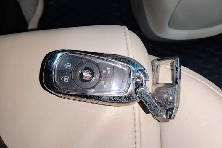 Used Buick GL8 2023 ES Lu Zun Deluxe Model Vehicle Key