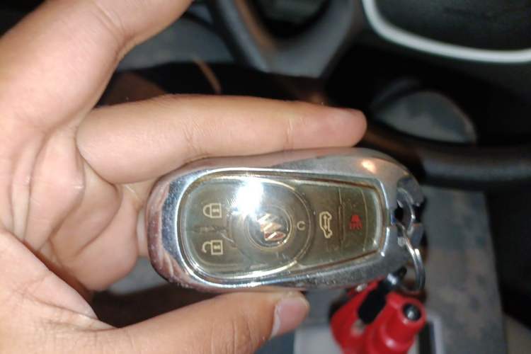 Used Buick GL8 2023 Land Executive Class 652T Luxury Model Vehicle Key