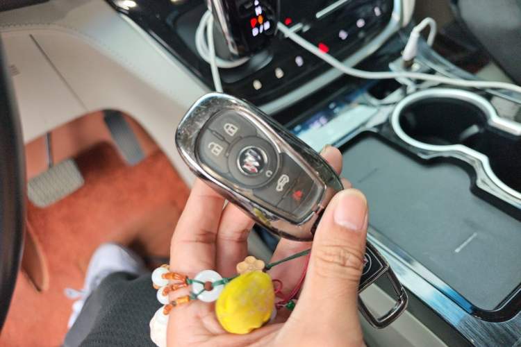 Used Buick GL8 2023 ES Lu Zun Comfort Model Vehicle Key