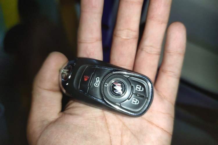 Used Buick GL8 2023 ES Lu Zun Comfort Model Vehicle Key
