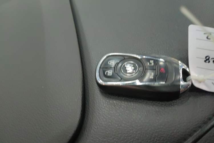 Used Buick GL8 2023 ES Lu Zun Deluxe Model Vehicle Key